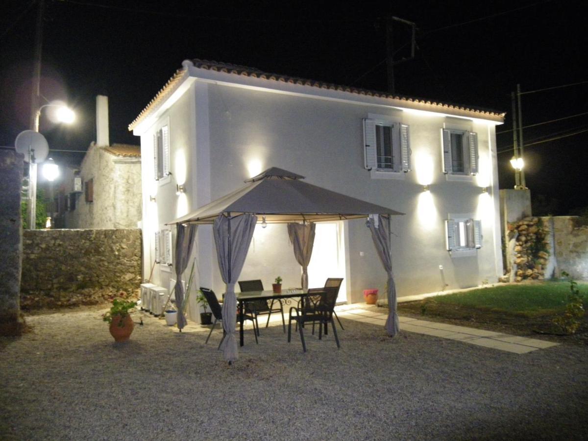 Vikou House Villa Yírion Exterior foto