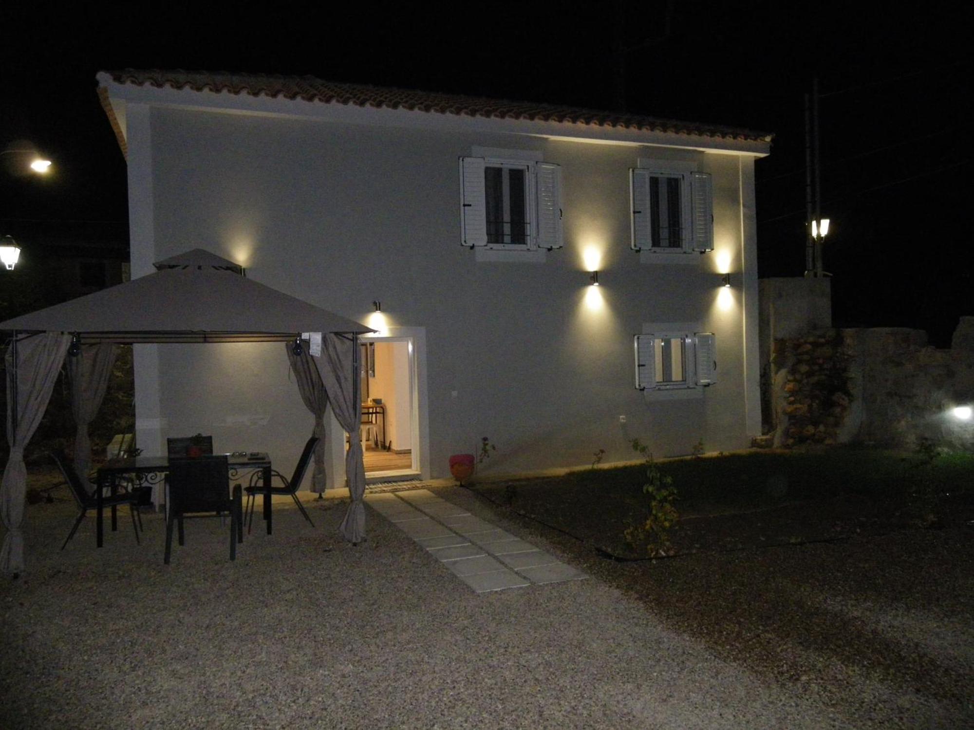 Vikou House Villa Yírion Exterior foto